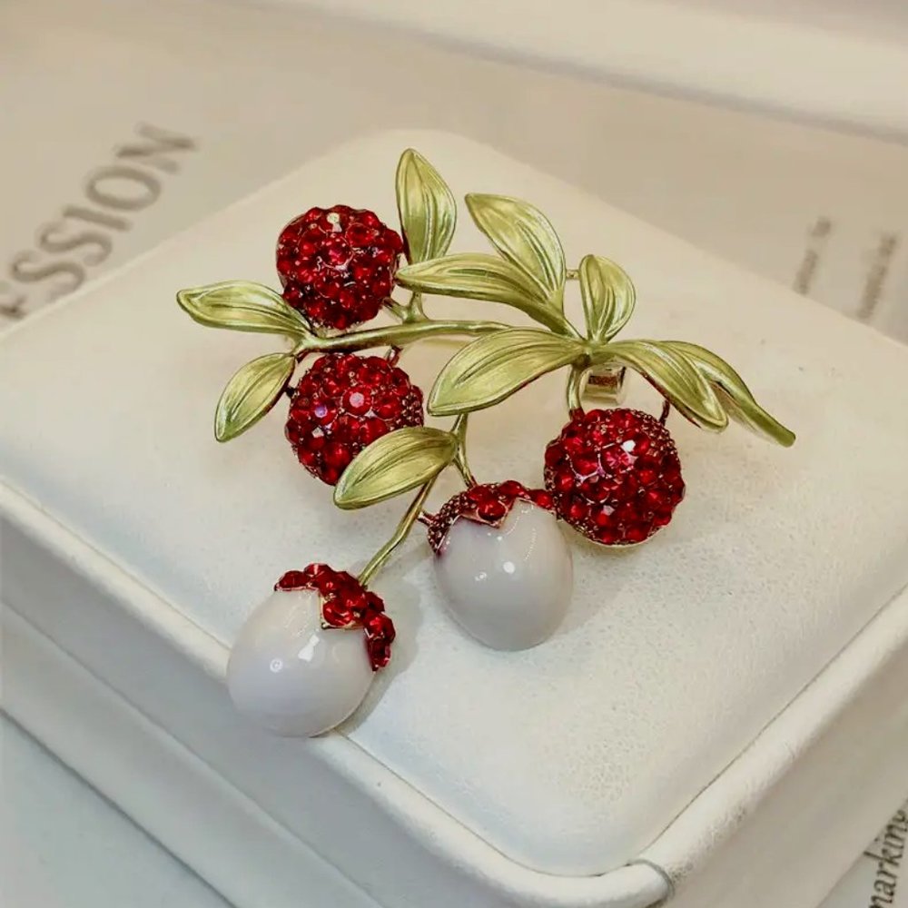 Beautiful Red Rhinestone • Berry Brooch